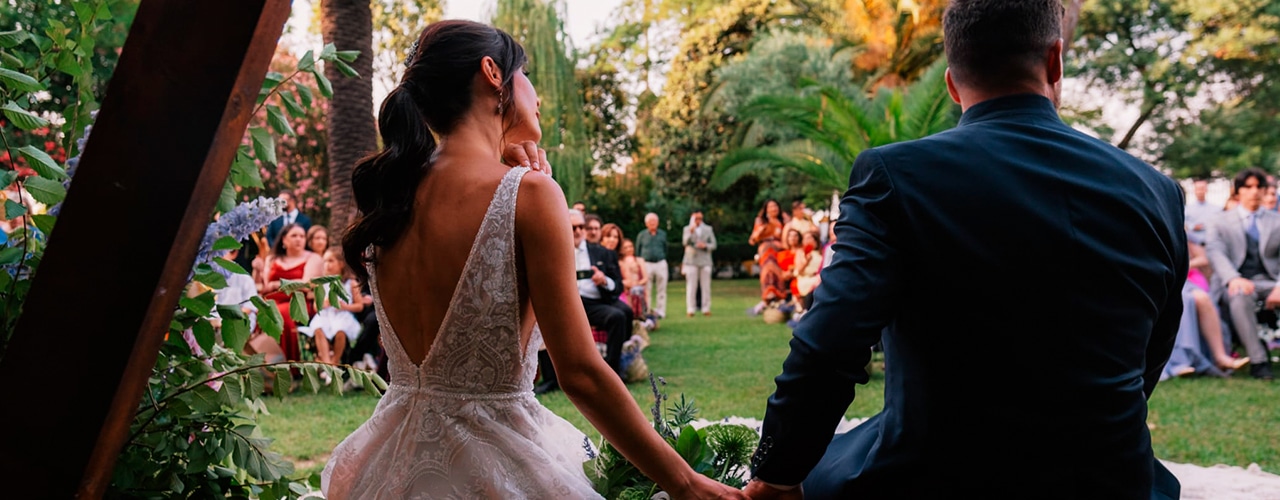 Invitados en una celebración de boda con catering de La Huerta de San Lorenzo